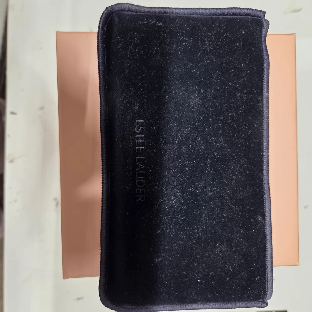 Estee Lauder Pink & Neutral Makeup Palette - Blush, Eyeshadows & Lip Shades - Picture 4 of 6